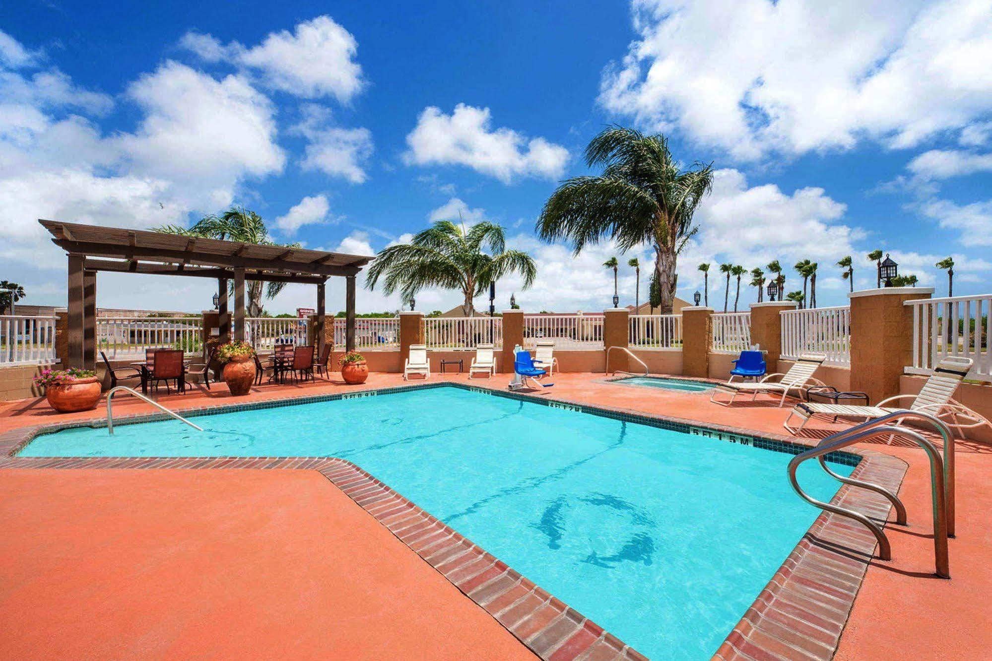 Microtel Inn & Suites By Wyndham Corpus Christi/Аранзас-Пасс Экстерьер фото